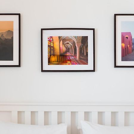 Modern Apartment, Short Walk To Acropolis Sites Athens Luaran gambar