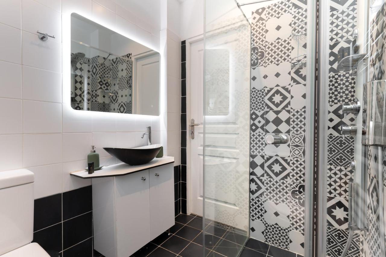 Modern Apartment, Short Walk To Acropolis Sites Athens Luaran gambar