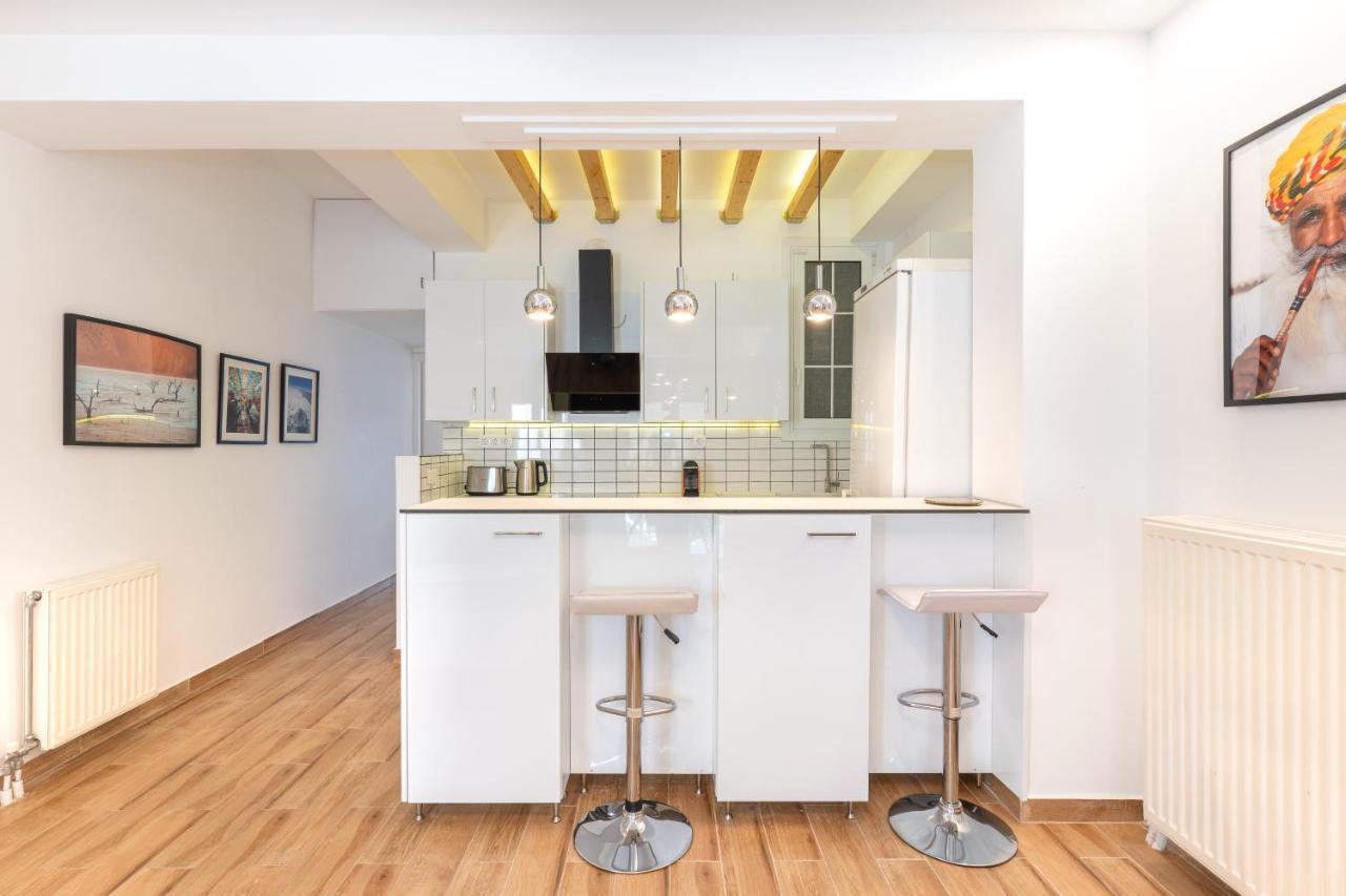 Modern Apartment, Short Walk To Acropolis Sites Athens Luaran gambar