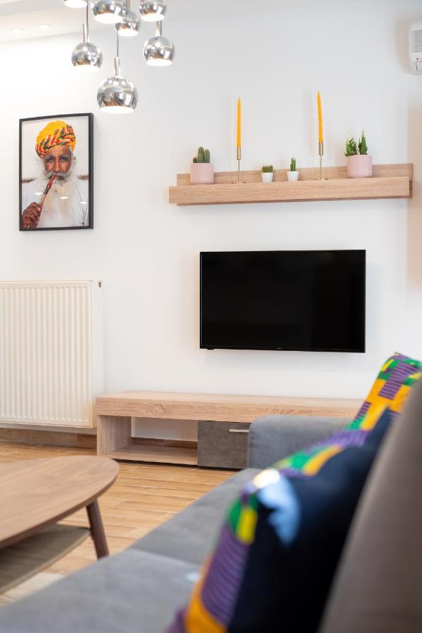 Modern Apartment, Short Walk To Acropolis Sites Athens Luaran gambar
