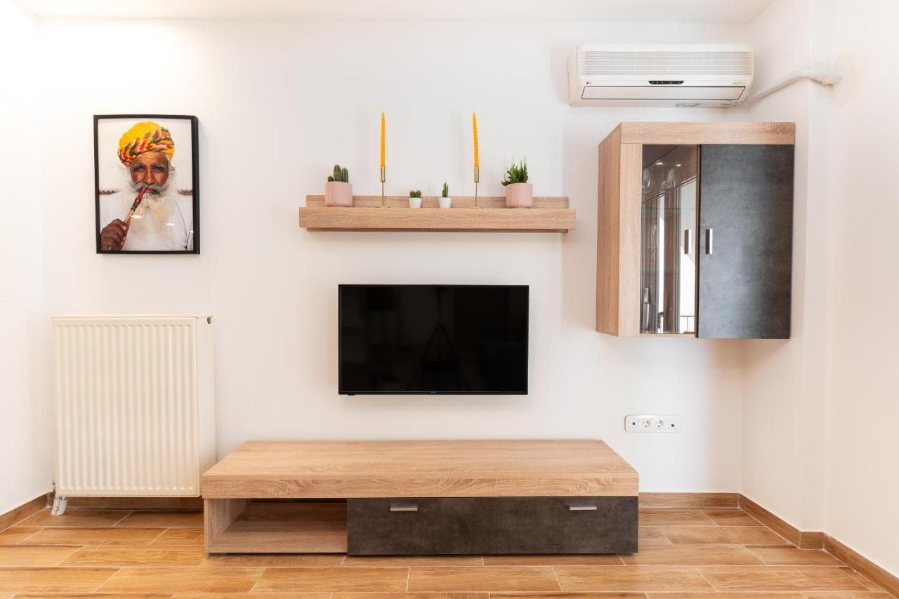 Modern Apartment, Short Walk To Acropolis Sites Athens Luaran gambar